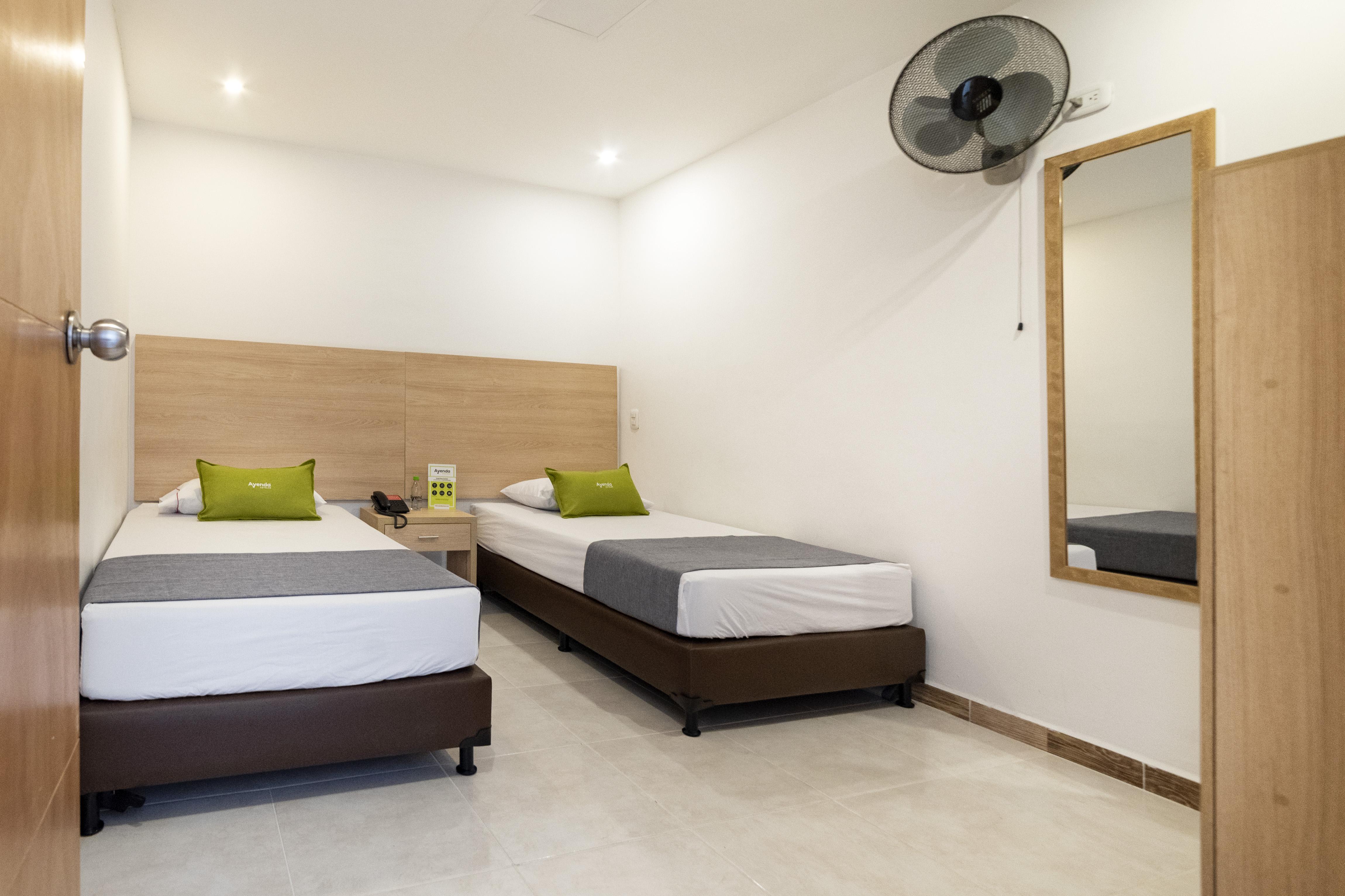 Ayenda 1238 Nuevo Colombia Otel Medellín Dış mekan fotoğraf