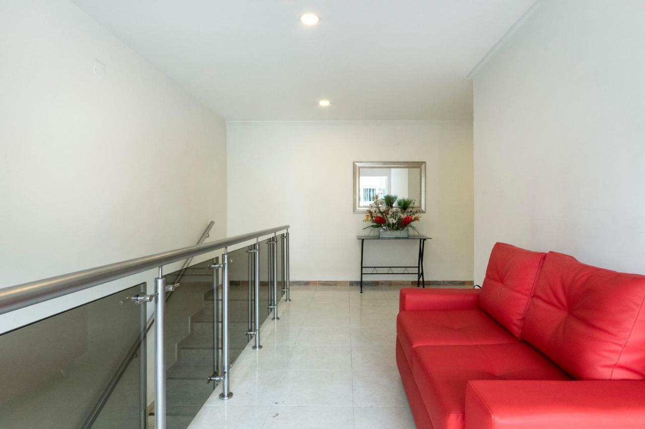 Ayenda 1238 Nuevo Colombia Otel Medellín Dış mekan fotoğraf