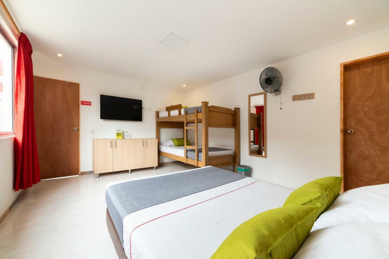 Ayenda 1238 Nuevo Colombia Otel Medellín Dış mekan fotoğraf